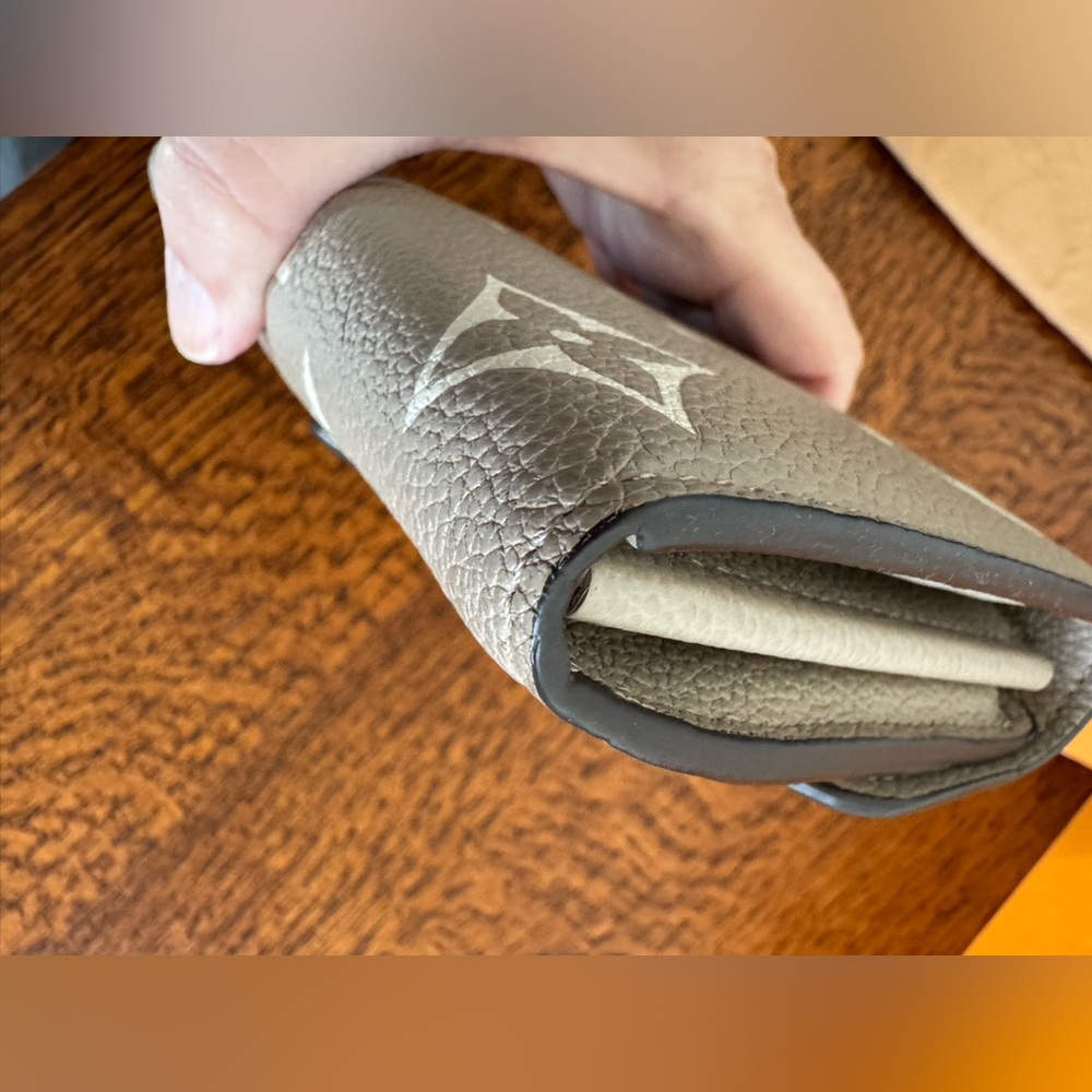 Louis Vuitton Monogram Empreinte Leather Sarah Wallet iw/ COA, Dust Bag & Box - Picture 6 of 16